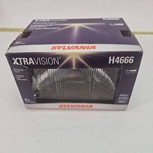 SYLVANIA H4666 XtraVision Sealed Beam Halogen‎ Headlight Replacement (1 Pack)